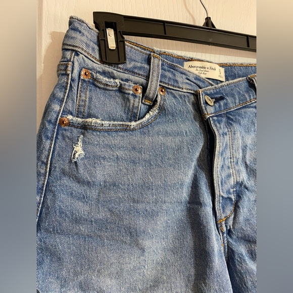 Abercrombie & Fitch Dad High Rise Crossover Distressed Jean Shorts Size 27 - Picture 4 of 10